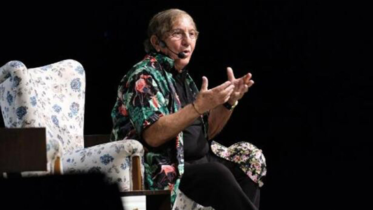 Ali Poyrazoğlu iki oyunla izleyici karşısına çıkıyor