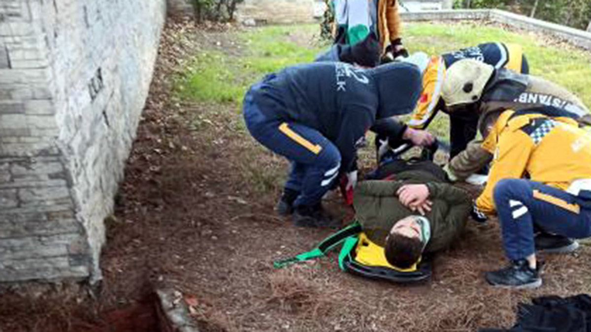 Avcılar'da su kuyusuna düşen Cemal kurtarıldı