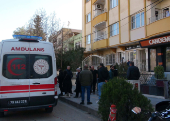 Ayrılmak isteyen eşini tabancayla vurdu