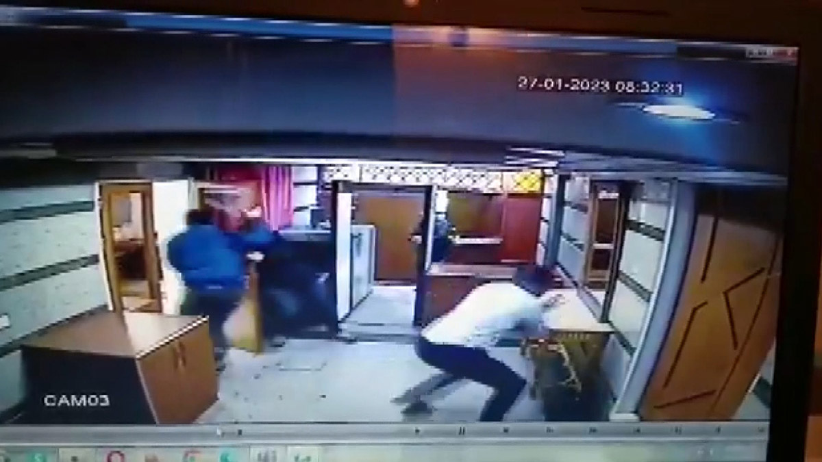 İran'daki Büyükelçilik saldırısına kınama