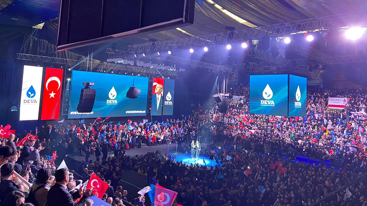 DEVA Partisi Genel Başkanı Ali Babacan, iktidar olmaları halinde uygulayacakları eylem planlarına ilişkin, "Çok net iddia ediyorum. Cumhuriyet tarihinde böylesine hazır bir siyasi program olmadı" dedi.