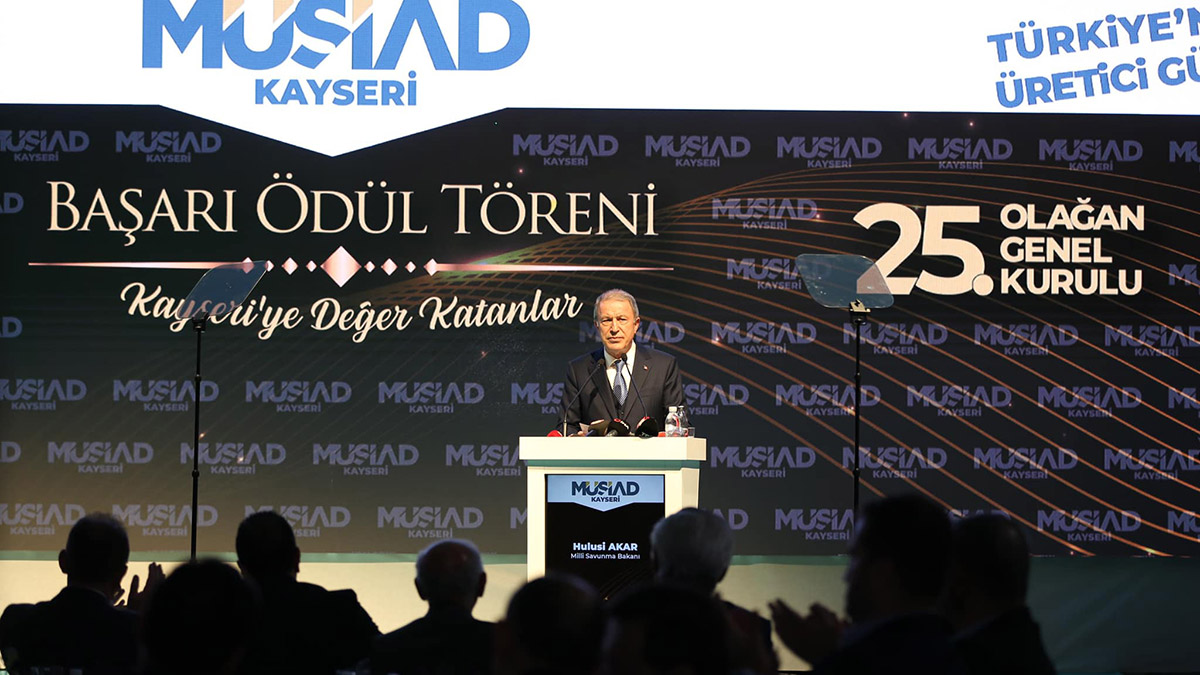 Hiçbir zaman için savaştan yana değiliz