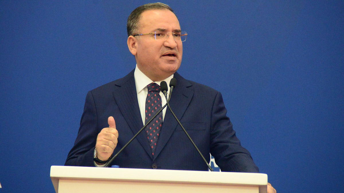 Cumhurbaşkanımızın adaylığı anayasal hakkıdır