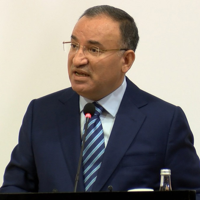 Hakimler görevlerinde bağımsızdırlar