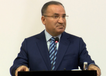 Hakimler görevlerinde bağımsızdırlar