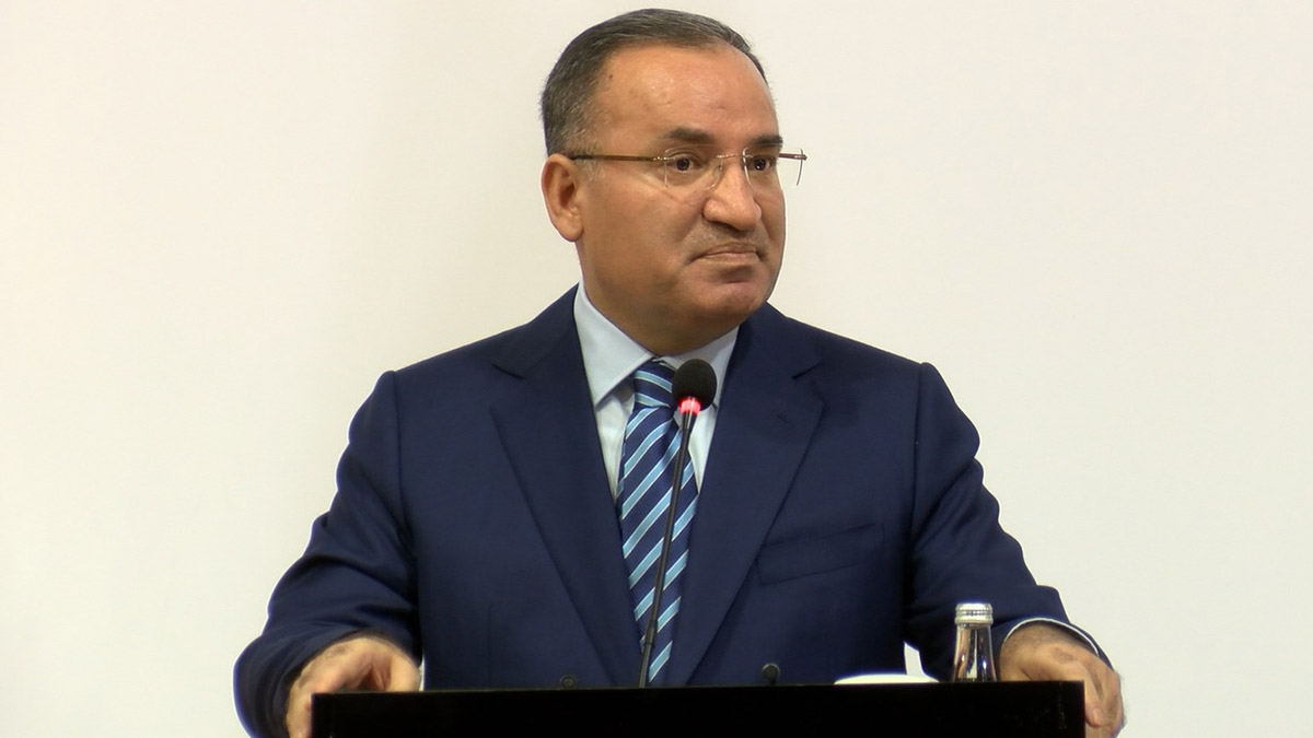 Hakimler görevlerinde bağımsızdırlar