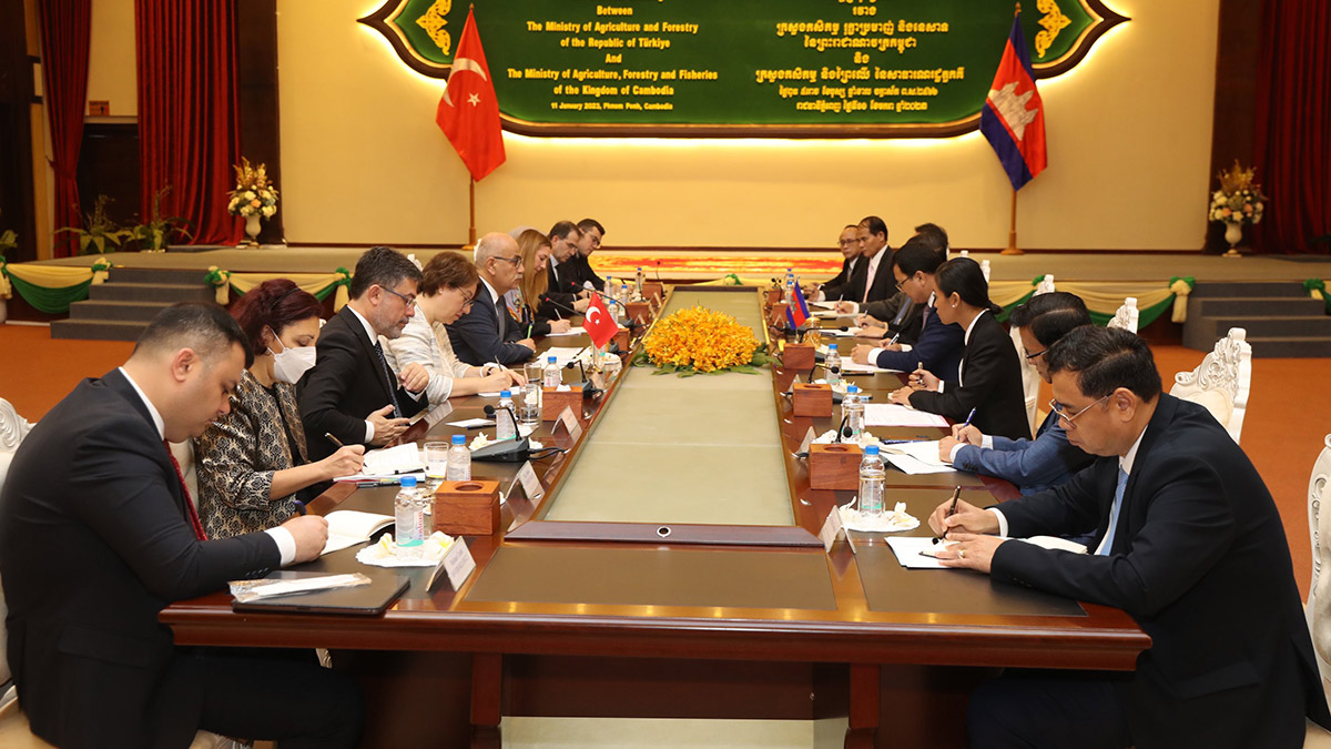 Vahit Kirişci Kamboçya'da