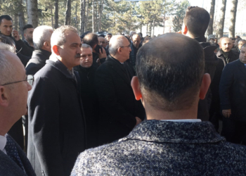 Mahmut Özer Kastamonu'da cenazeye katıldı