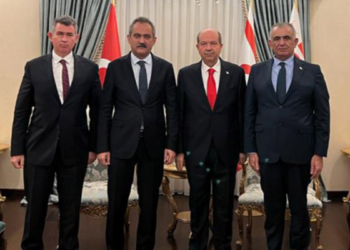 Mahmut Özer Ersin Tatar ile görüştü