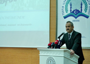 Bakan Özer'den özel okul zam oranı açıklaması
