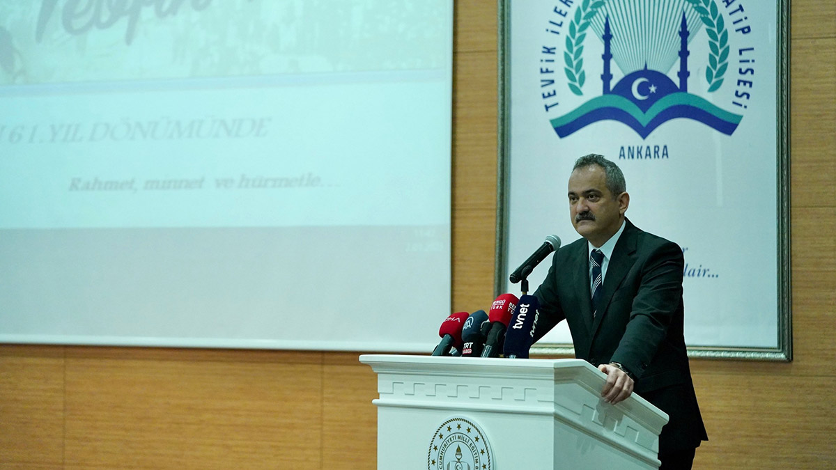 Bakan Özer'den özel okul zam oranı açıklaması