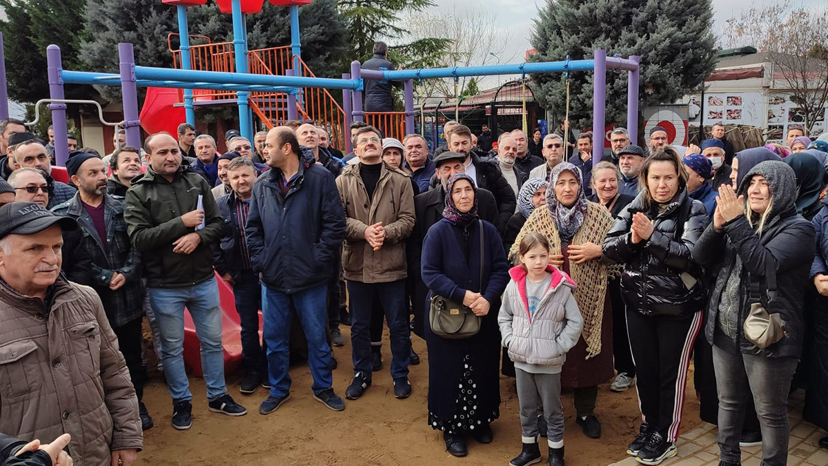 Başakşehir'de site sakinlerinden aidat eylemi