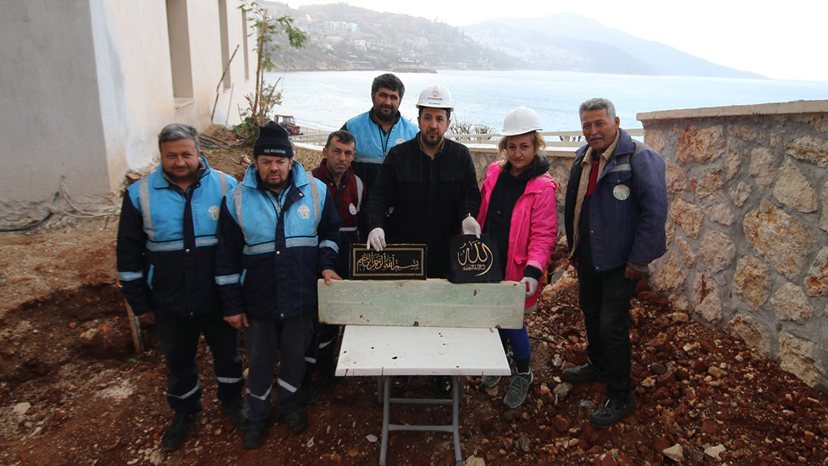 Taş kitabe ile tarihi caminin yaşı ortaya çıktı