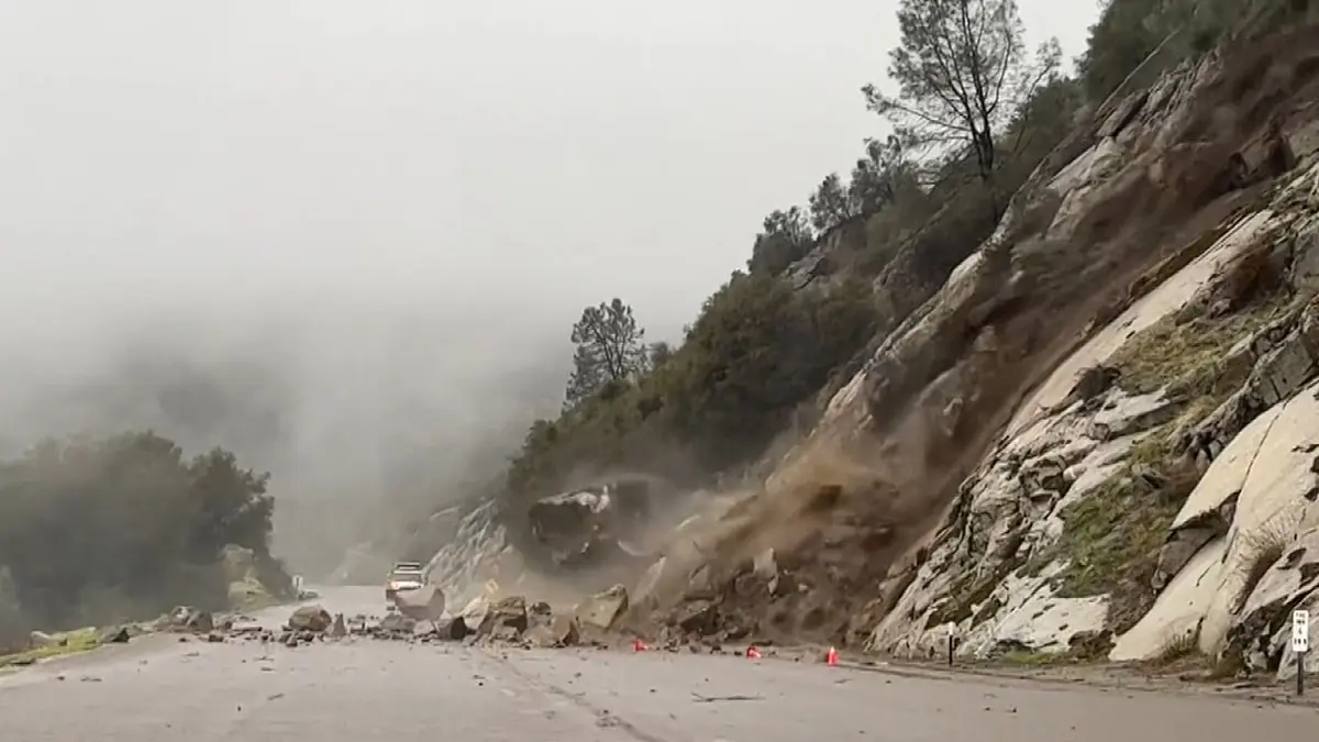 Abd’nin california eyaletinde, geçen haftadan itibaren etkili olarak sel felaketine yol açan şiddetli yağışların sebebinin ‘atmosferik nehir’ olduğu açıklandı.