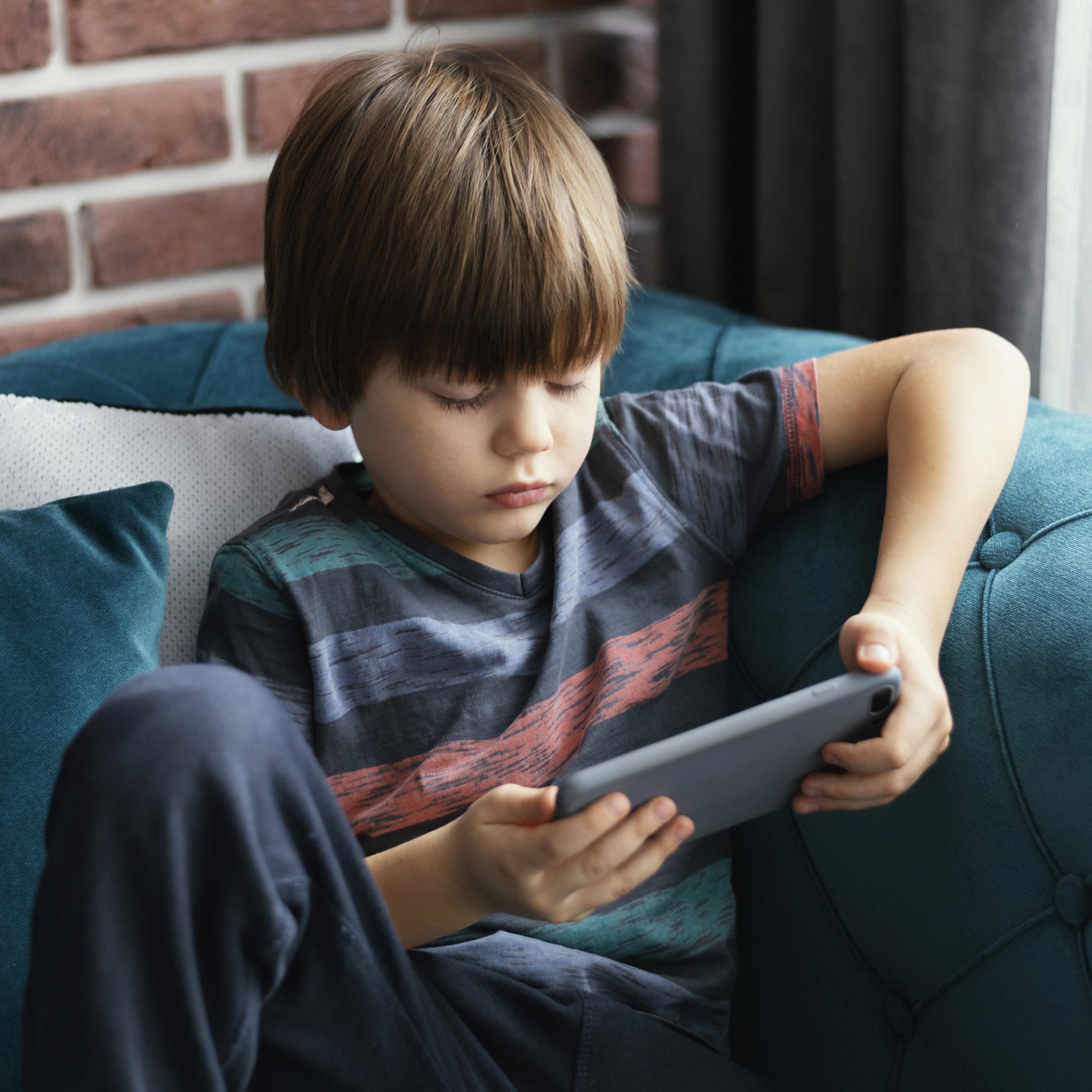 Uzm. Psk. Betül Yaman, çocukların ara tatili verimli geçirmesi konusunda açıklamalarda bulundu. Yaman, "Tatilde verilen ödevleri son güne bırakmayın. Yarıyıl tatili, yeni eğitim dönemine hazırlanmak ve geçmiş dönemi gözden geçirmek için çok önemli bir fırsattır" dedi..