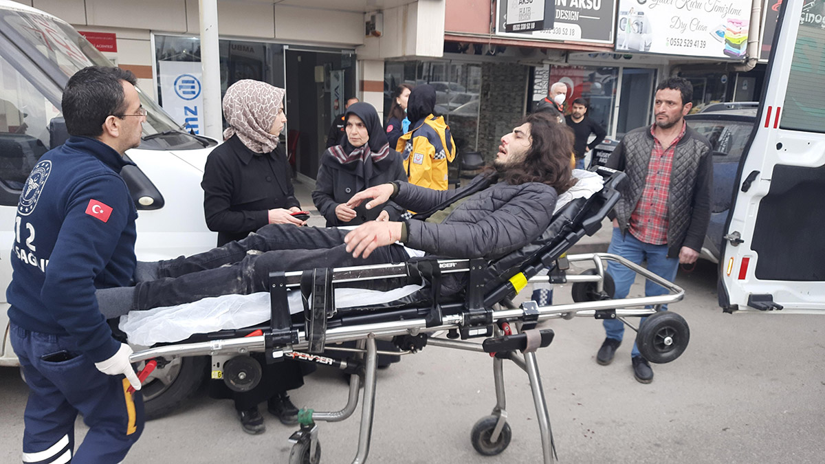 Boşanan çiftlerin yakınları arasında kavga