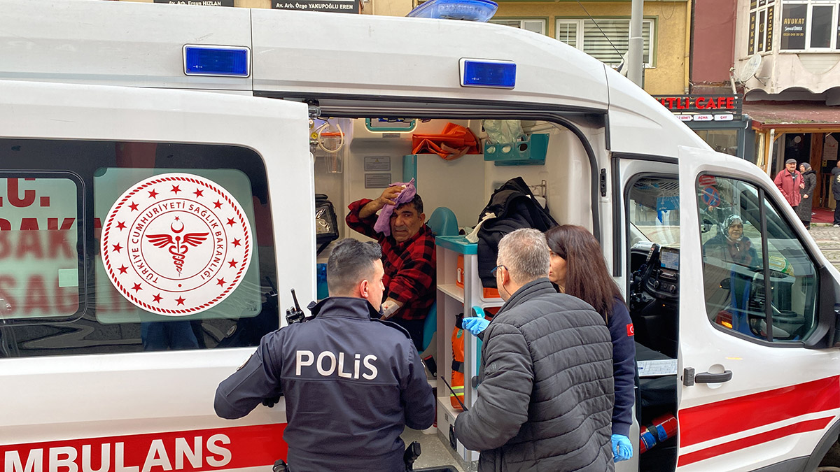 Boşanan çiftlerin yakınları arasında kavga