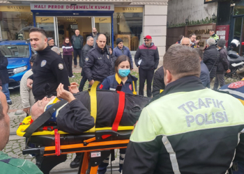Dengesini kaybedip tramvaya çarptı