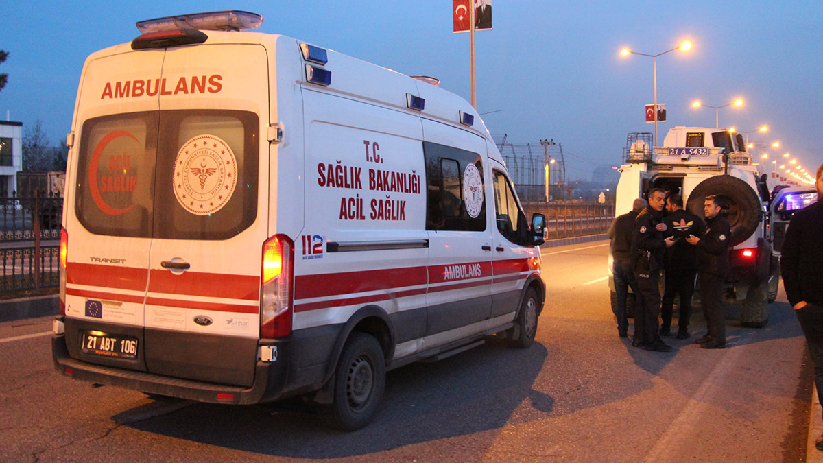 Diyarbakır'da kırmızı ışık ihlali; 1 ölü