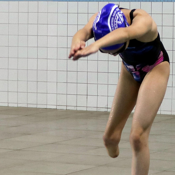 Kayseri'de yaşayan ve doğuştan bir bacağı diz kapağından aşağısı olmayan Türkiye şampiyonu İrem Serra Kirtik (12), 6 yıl önce başladığı sporda bugüne kadar 14 madalya elde etti.