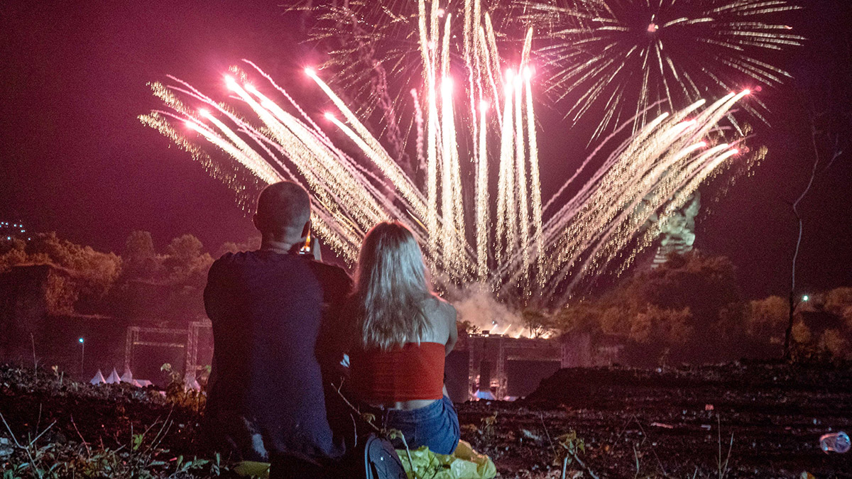 Dünya 2023'e merhaba dedi