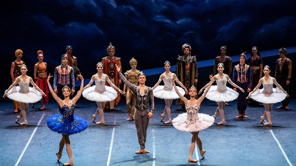 Dünyaca ünlü dansçı Petra Conti sahne aldı