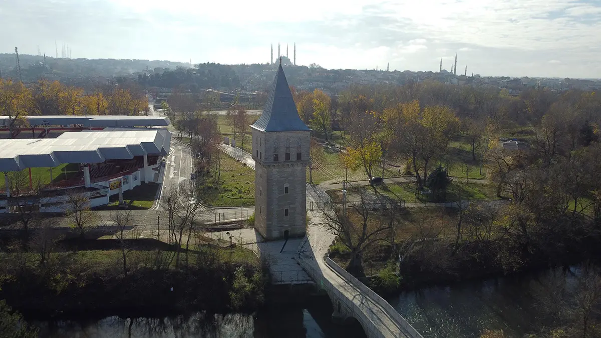 Cumhurbaşkanlığı milli saraylar başkanı yasin yıldız, edirne'deki 6 asırlık osmanlı sarayı, saray-ı cedide-i amire'nin edirne sarayı ihyası için 5 yıllık master plan hazırlandığını açıkladı.