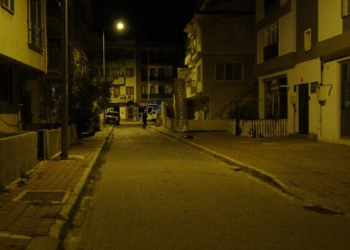 Ege Denizi’ndeki deprem 3 ilde hissedildi