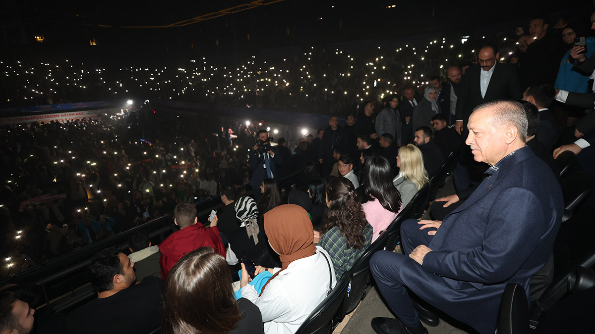 Gençlerin önünü biz açtık