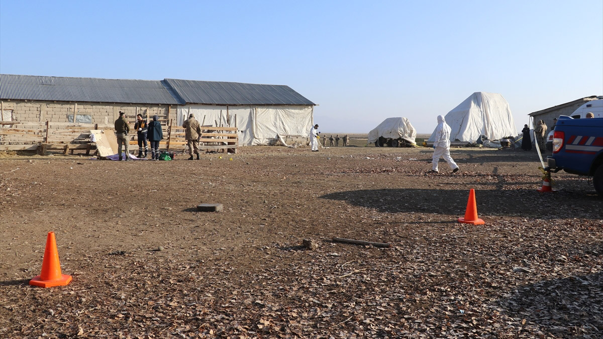 Eşini ve Afgan çobanı öldürdükten sonra intihar etmiş