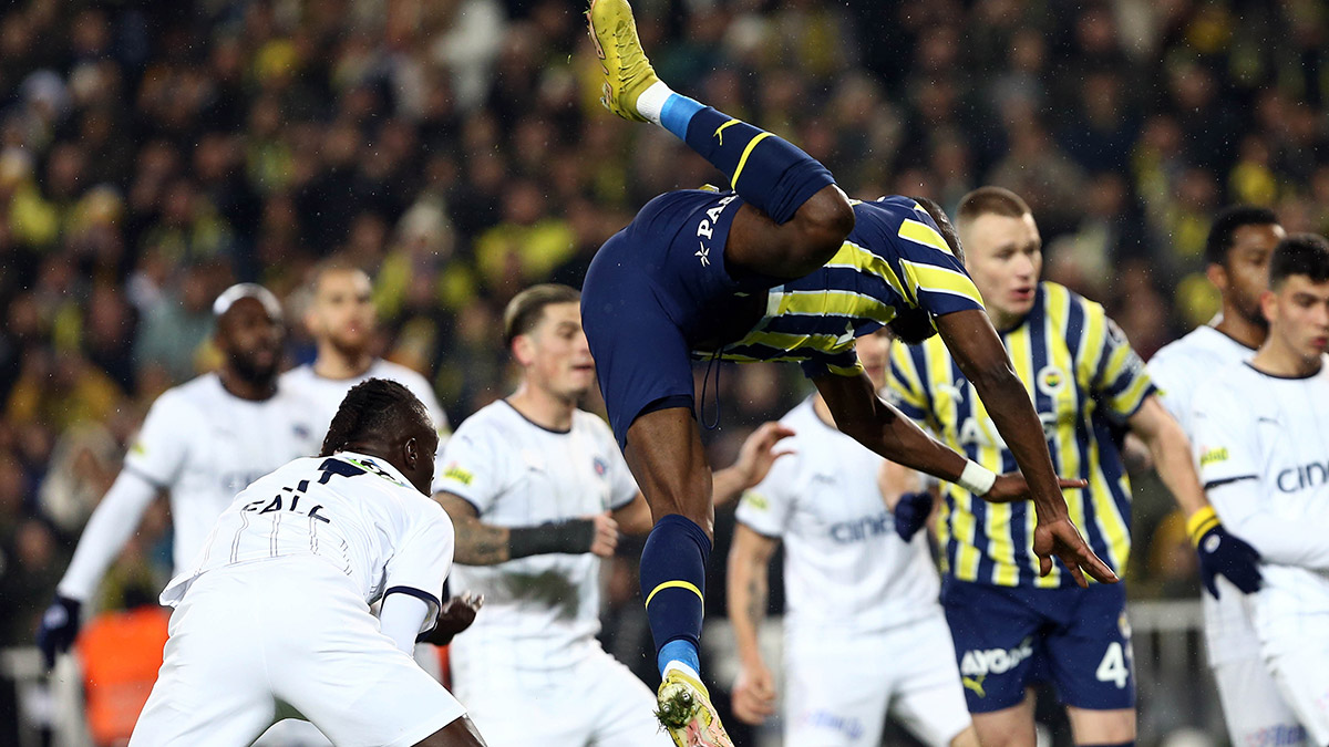 Fenerbahçe Kasımpaşa'yı 5-1 mağlup etti