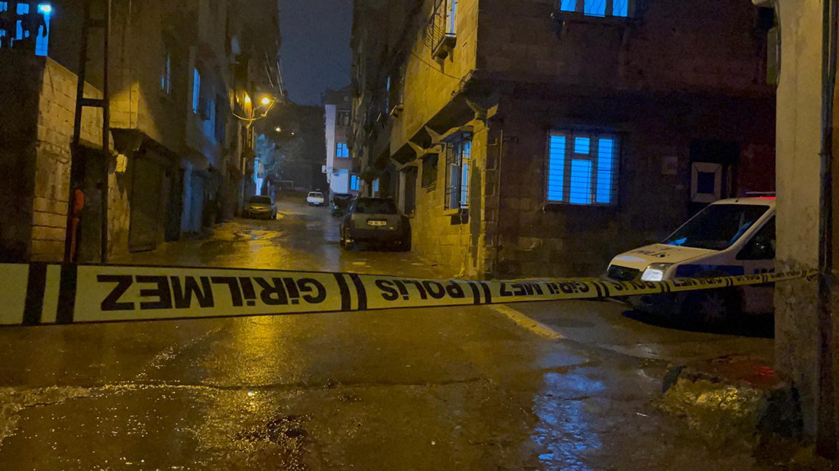 Gaziantep'te akraba iki aile arasında silahlı kavga; 3 ölü