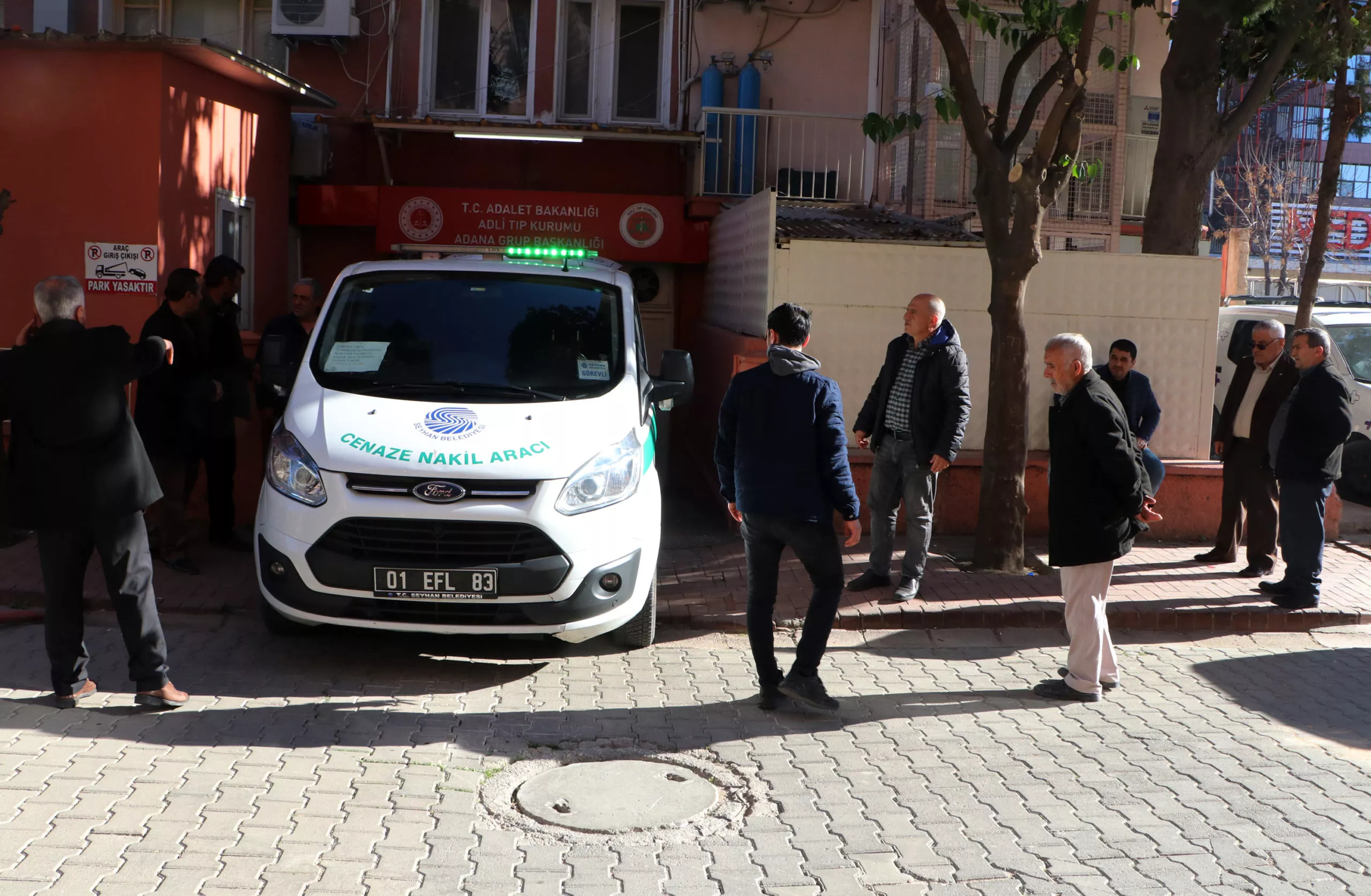 Konya adana karayolu'nda askeri kamyonet yoğun sis nedeniyle tir'a çarptı, çarpma sonucu meydana gelen kazada; 1'i astsubay 2 asker şehit oldu, 2 asker ise yaralandı.