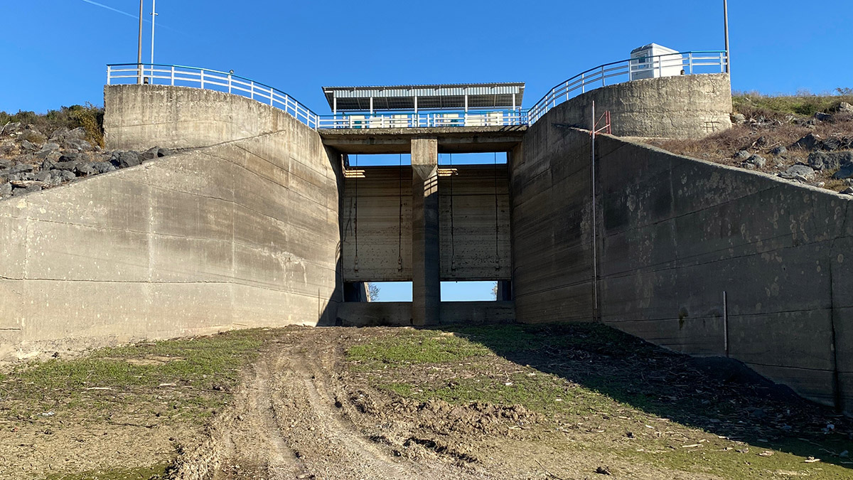 Gökçe Barajı kurudu