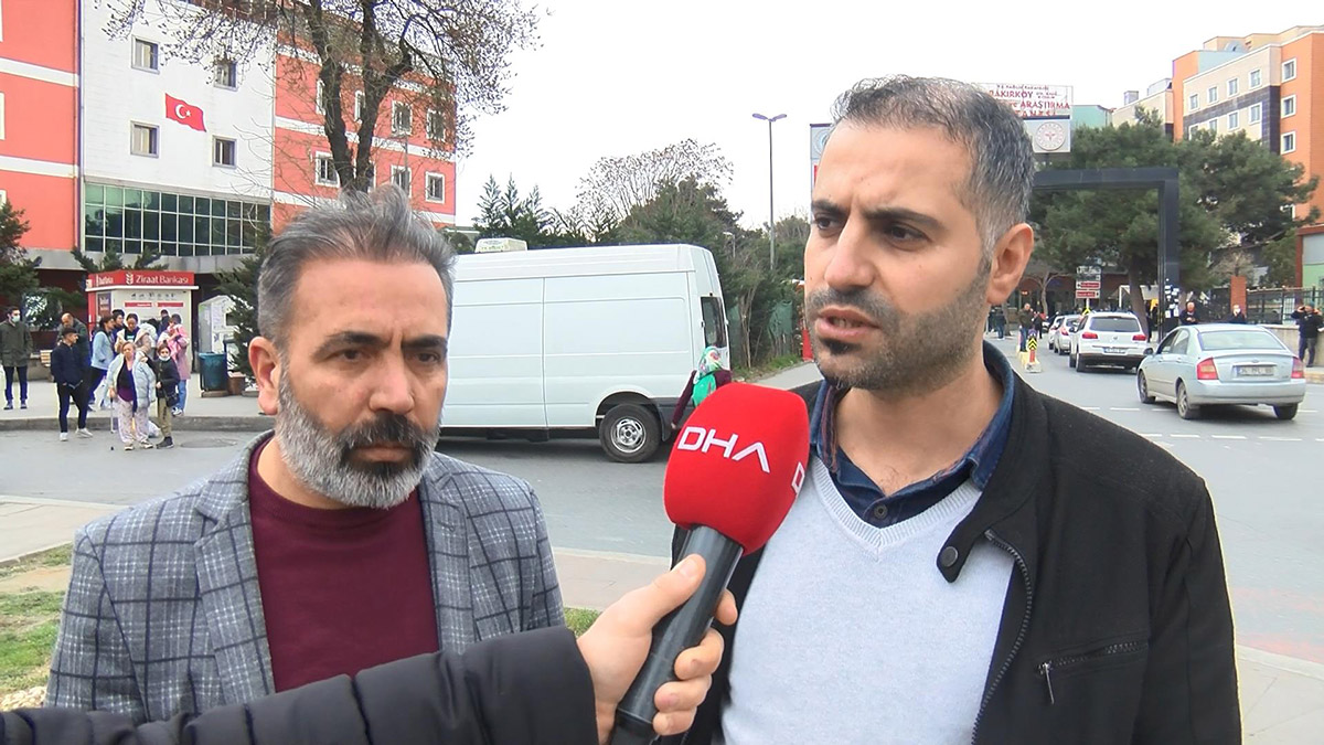 Tekel bayii sahibinin kafasında şişe kırarak yaraladılar