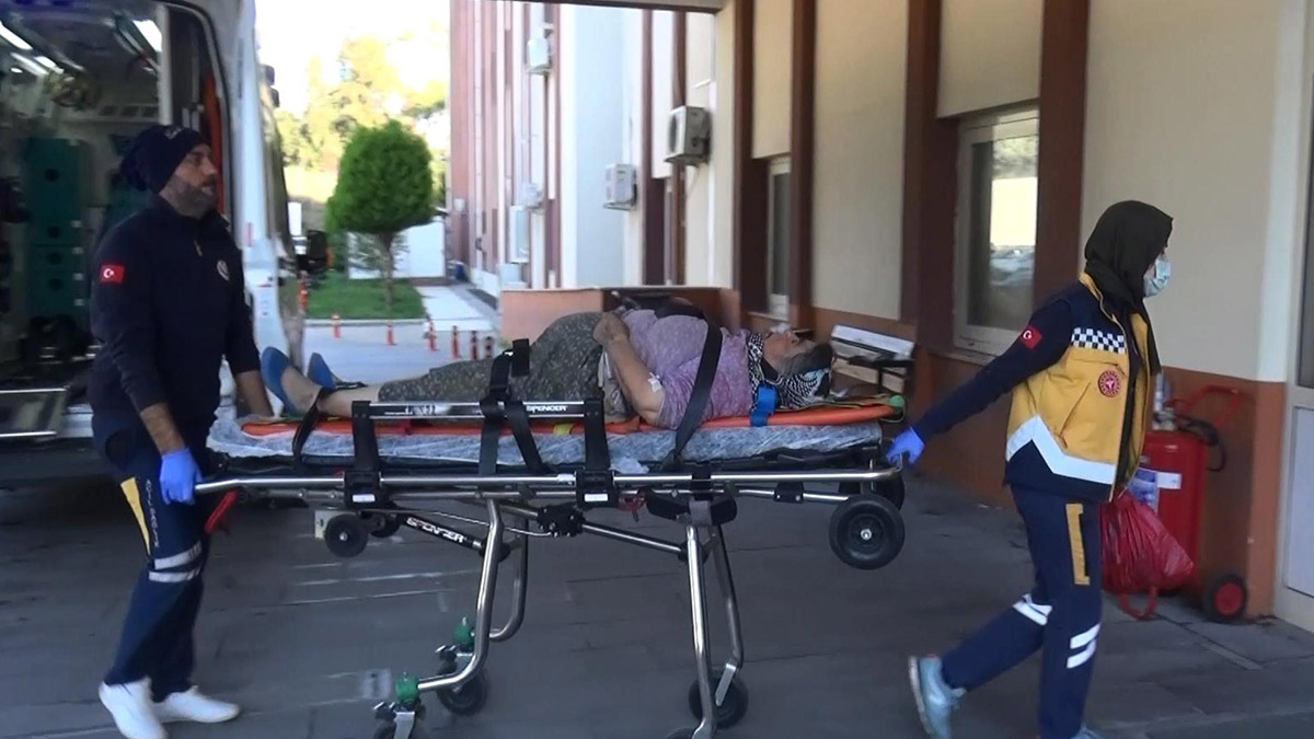 Husumetli akrabalar arasında kavga çıktı