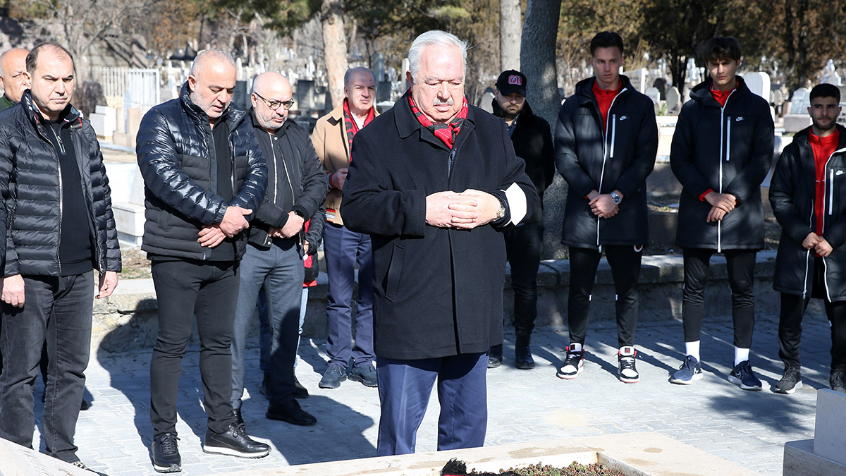 İlhan Cavcav vefatının 6'ncı yıl dönümünde anıldı