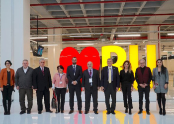 İngilizce ve Rusça eğitim veren programa akreditasyon