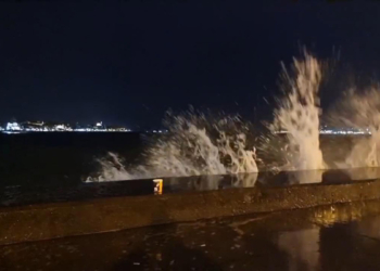 Lodos İstanbul'da etkisini sürdürüyor