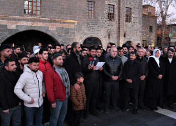 Kur'an-ı Kerim'in yakılması Diyarbakır’da protesto edildi