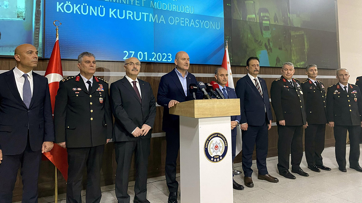 İzmir'de Kökünü Kurutma Operasyonu