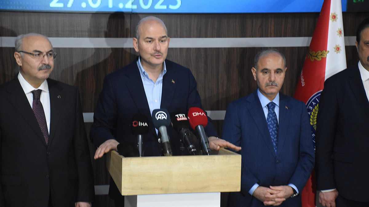 İzmir'de Kökünü Kurutma Operasyonu