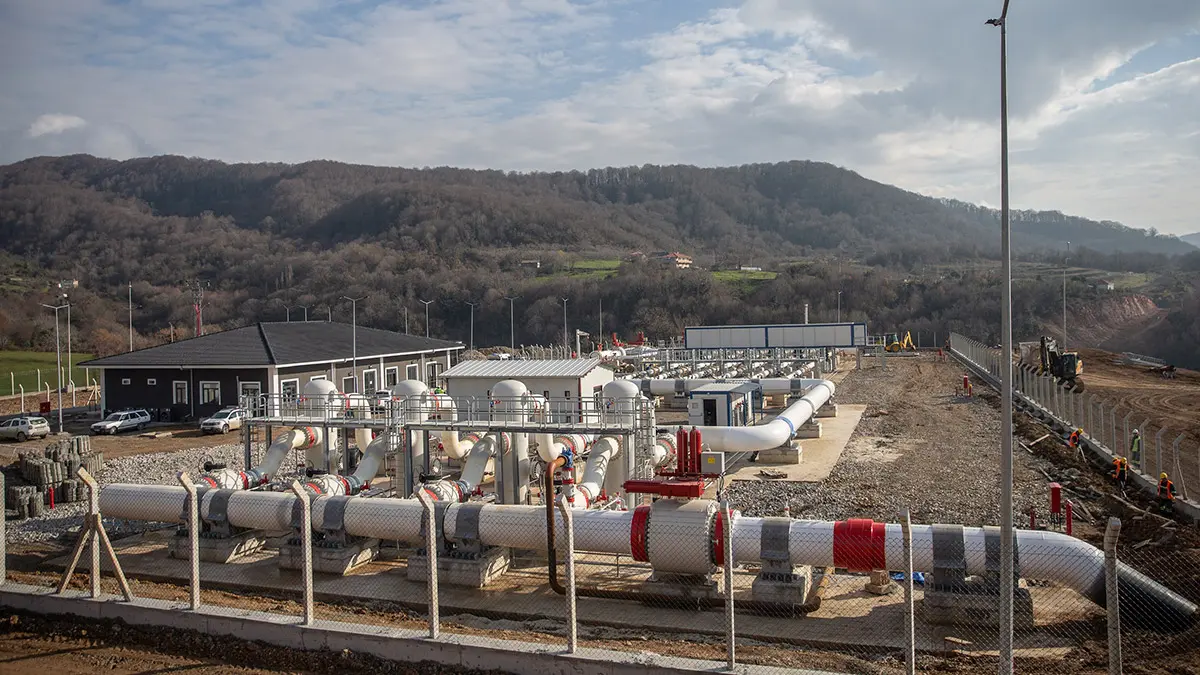 Karadeniz'de keşfedilen doğal gazın boru hattı tamamlandı