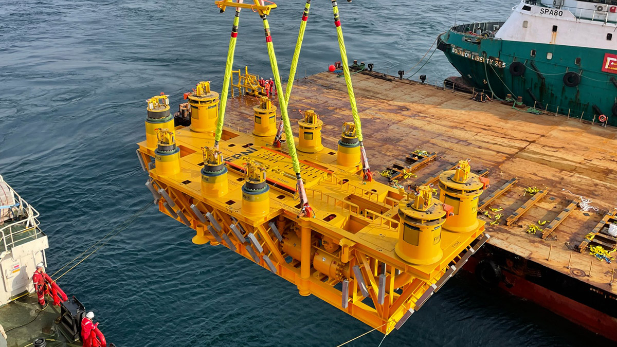 Gaz toplama ve dağıtım haznesi denize indi