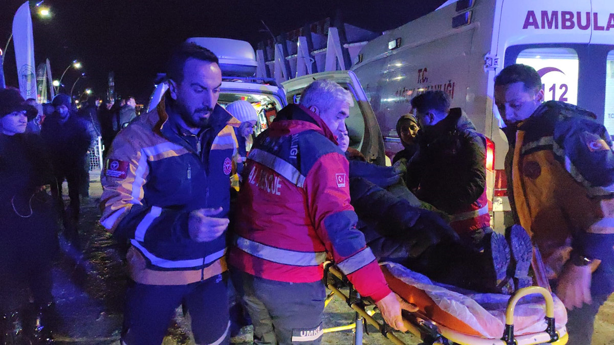 Asma tavanının çökmesiyle yaralanan 32 kişi taburcu edildi
