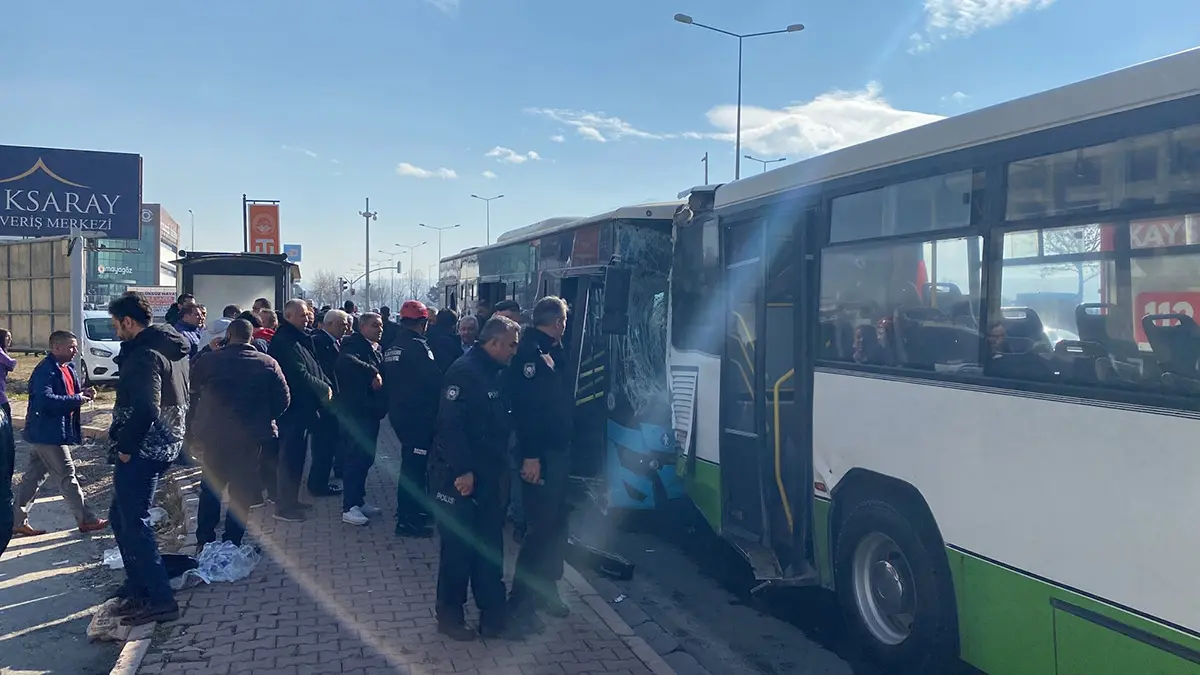 Kayseri'de iki halk otobüsü çarpıştı