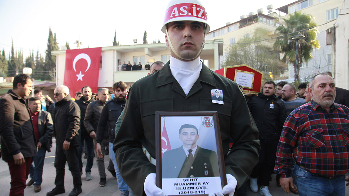Uzman çavuş Muammer Ay toprağa verildi