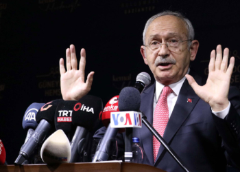 6 lider bir aradayız, demokrasi istiyoruz