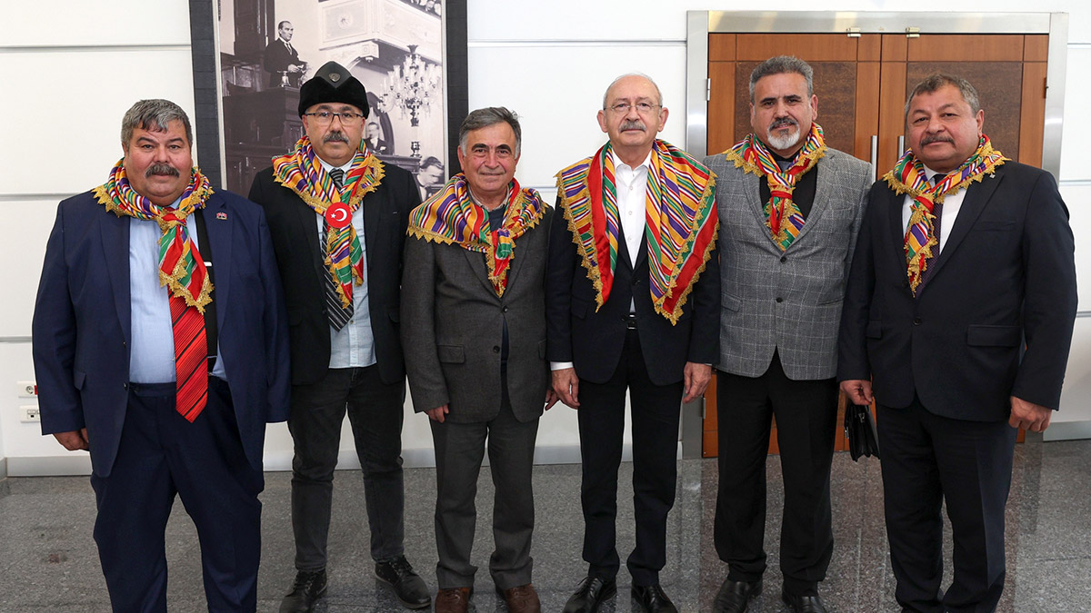 Kılıçdaroğlu, Yörük Türkmen temsilcileriyle bir araya geldi