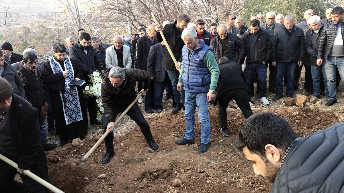 Fehim Atsup, Mardin Ermeni Mezarlığı'na defnedildi